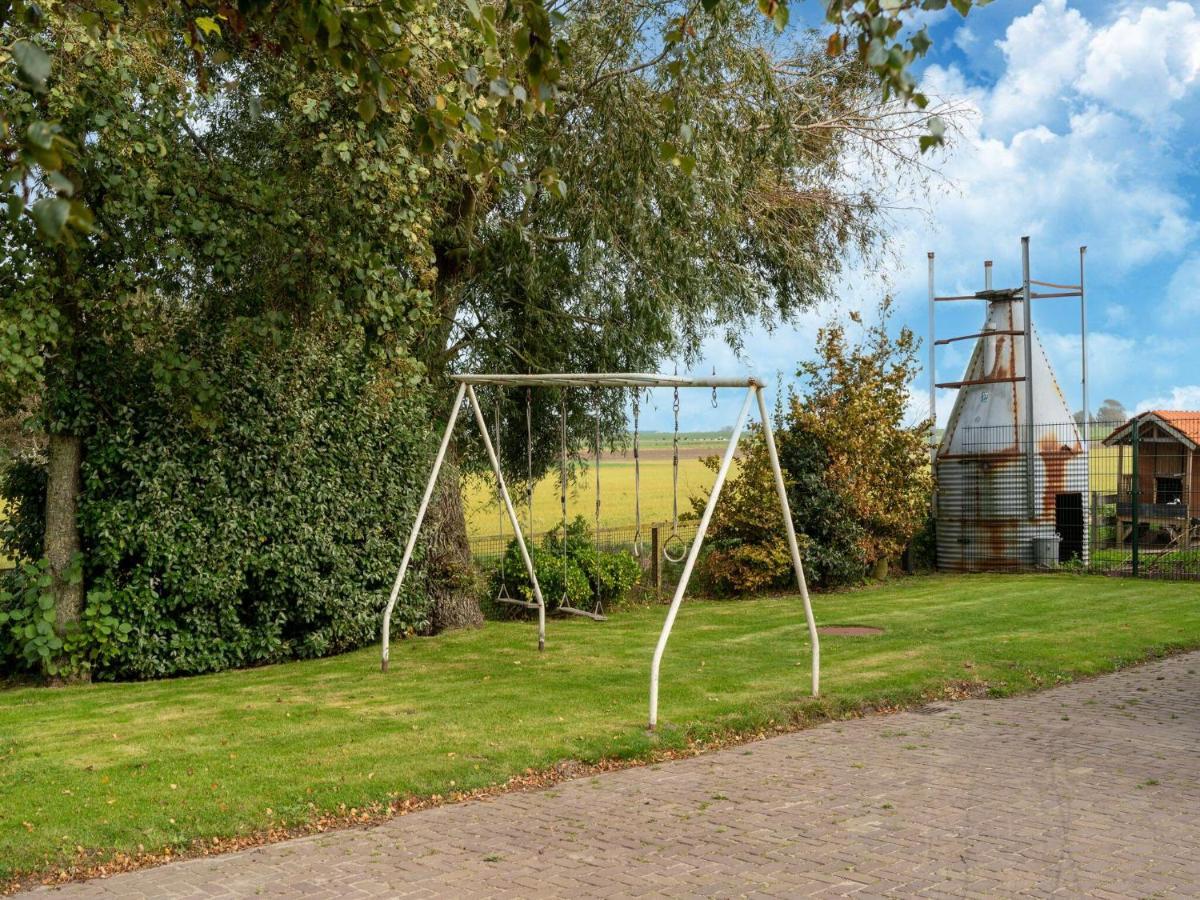 Holiday Home In Burgerbrug Near The Beach Bagian luar foto